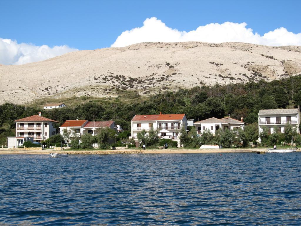 Apartments Marzic Pag Town Buitenkant foto