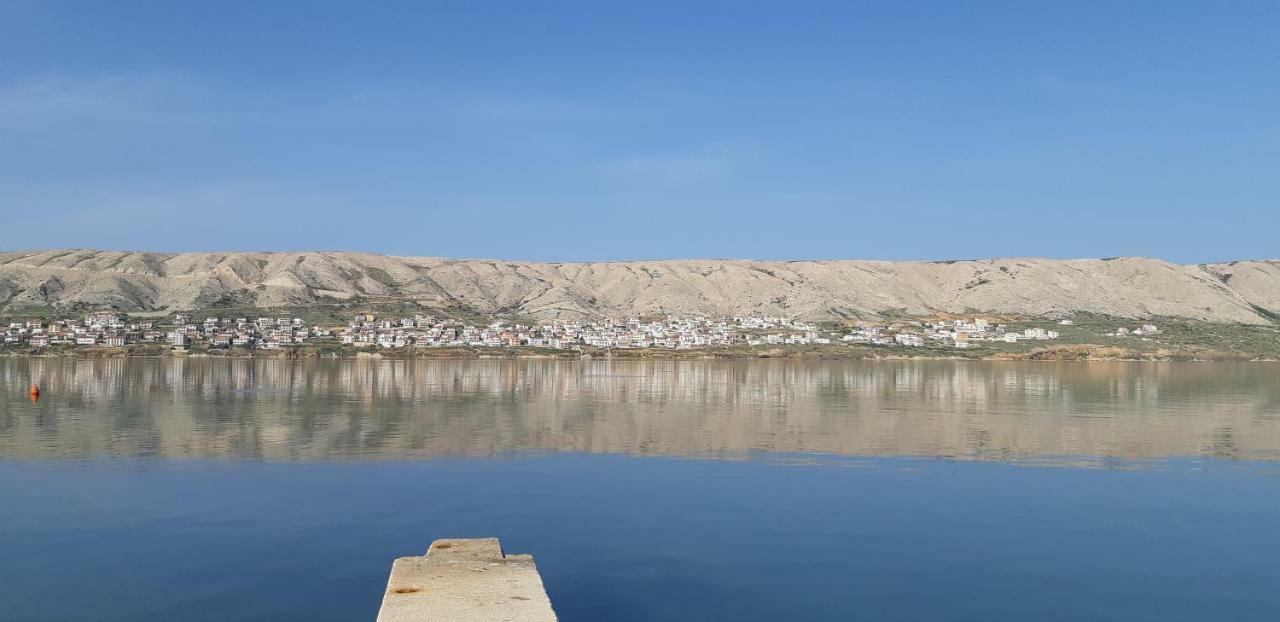 Apartments Marzic Pag Town Buitenkant foto